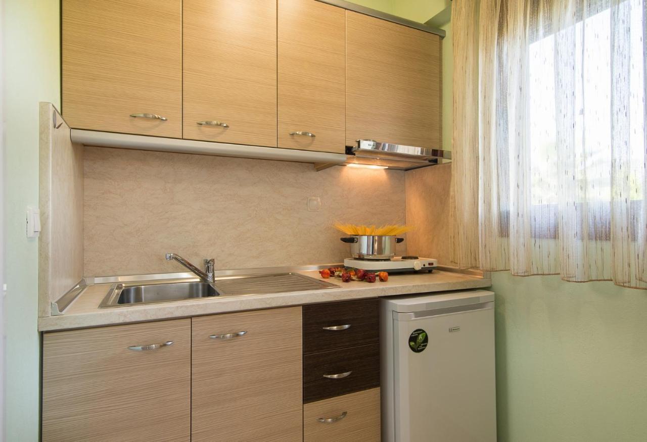 Appartement Rodon Garden à Sarti Extérieur photo